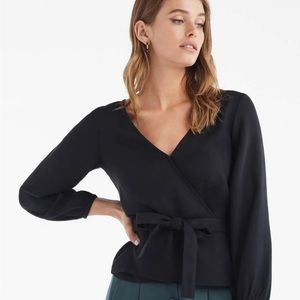 VETTA Gathered Sleeve Wrap Top
